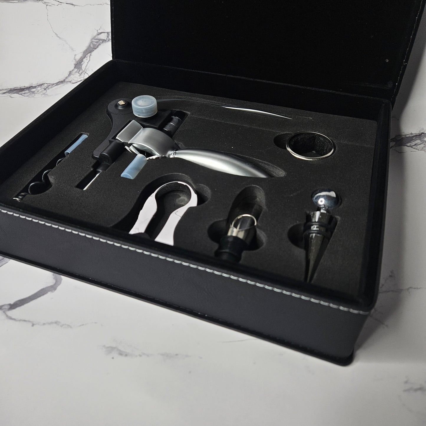 Signature Wine Tool Set – 5 Piece Wine Accessory Gift Set